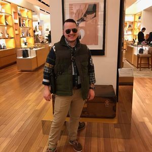 Meet your Posher, Evan